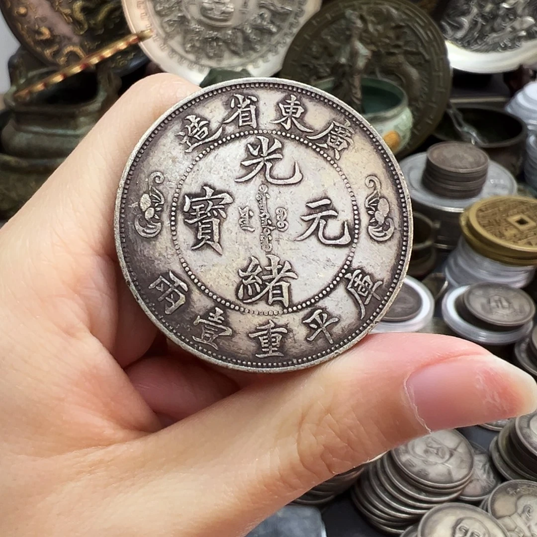 金属复古风格摆件