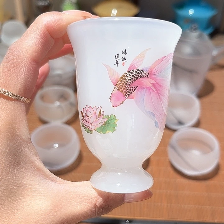 朝**转白色鱼儿高脚杯