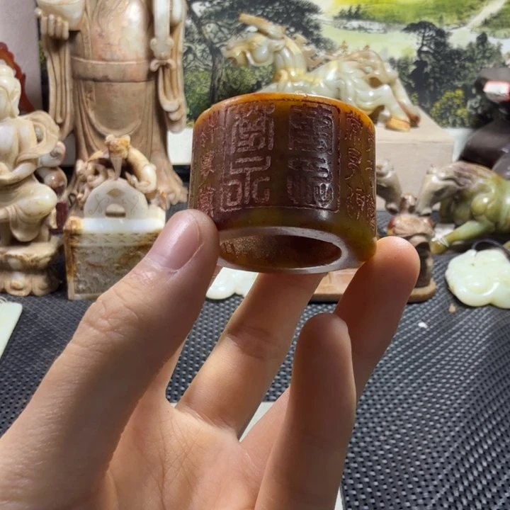 和田玉未镶嵌颈饰得*缘