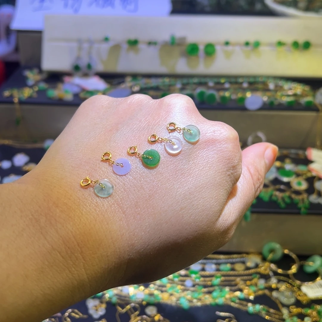 颈饰未镶嵌翡翠多样性发其一