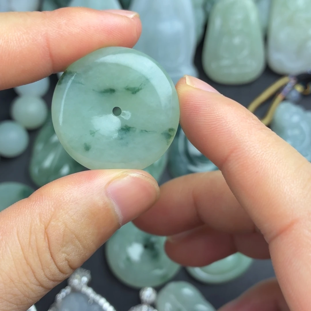 定制翡翠未镶嵌平安扣