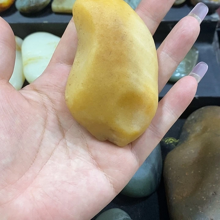 静***和田玉（糖玉）未镶嵌挂件