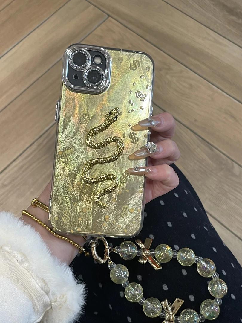 【彤彤同款】立体金蛇适用于苹果16手机壳高颜值潮牌全包防摔保护套