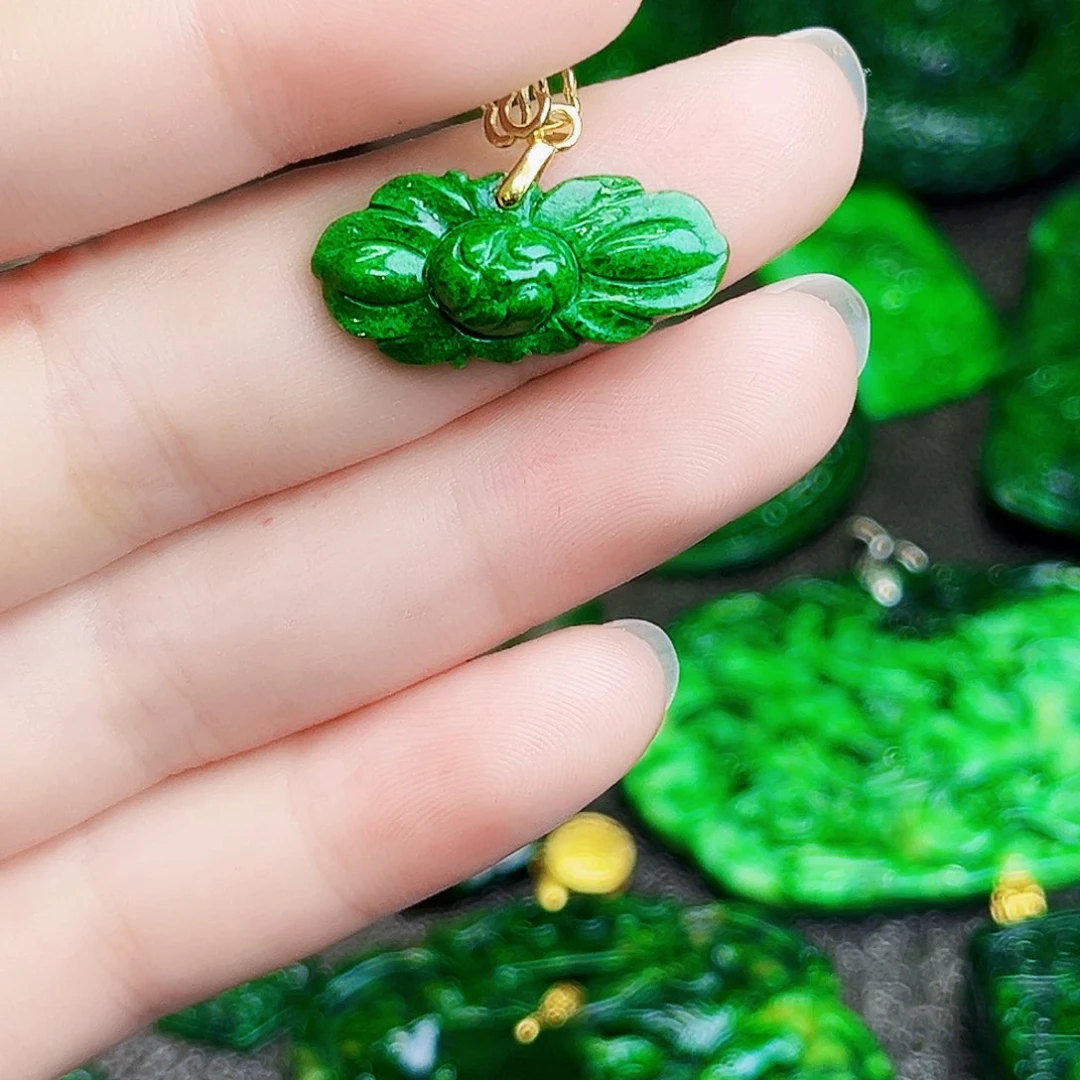 颈饰银S925镶嵌翡翠多样性