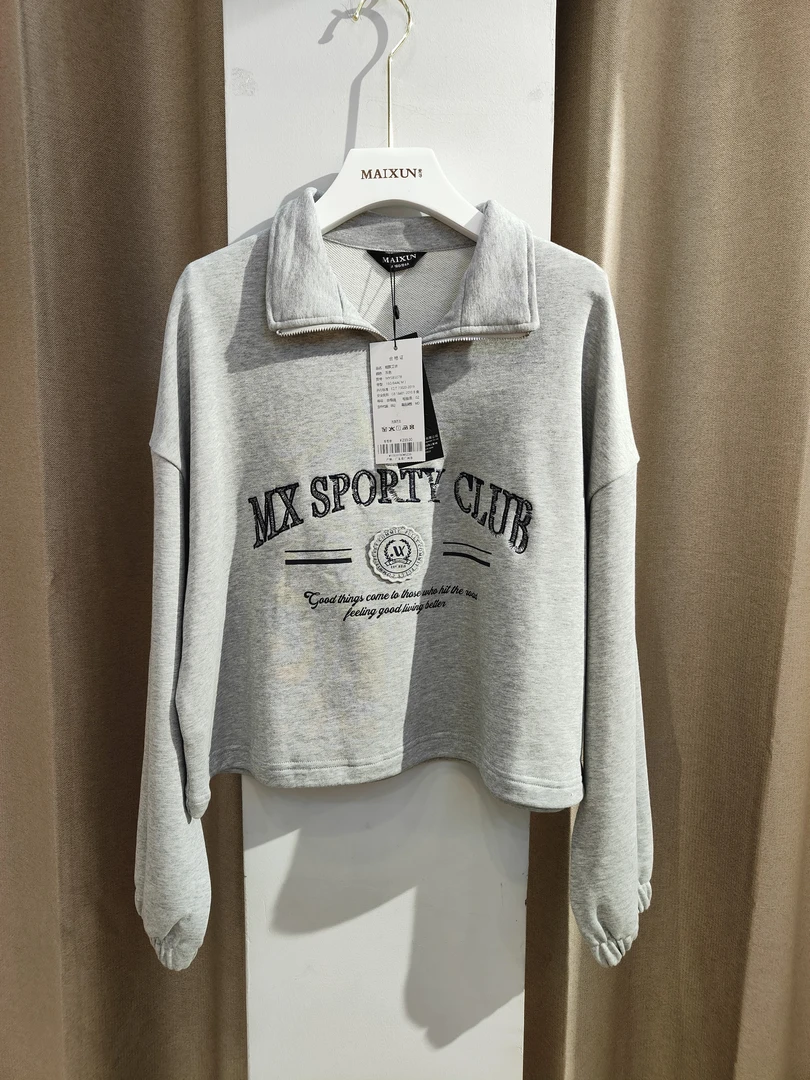 麦寻专柜新款短款卫衣时尚百搭春款