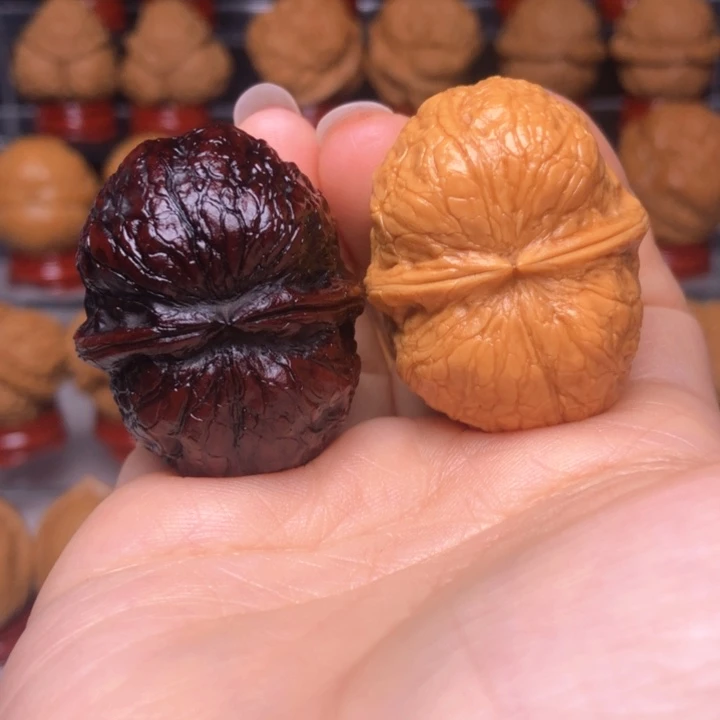 文玩核桃吊坠2峭壁元宝