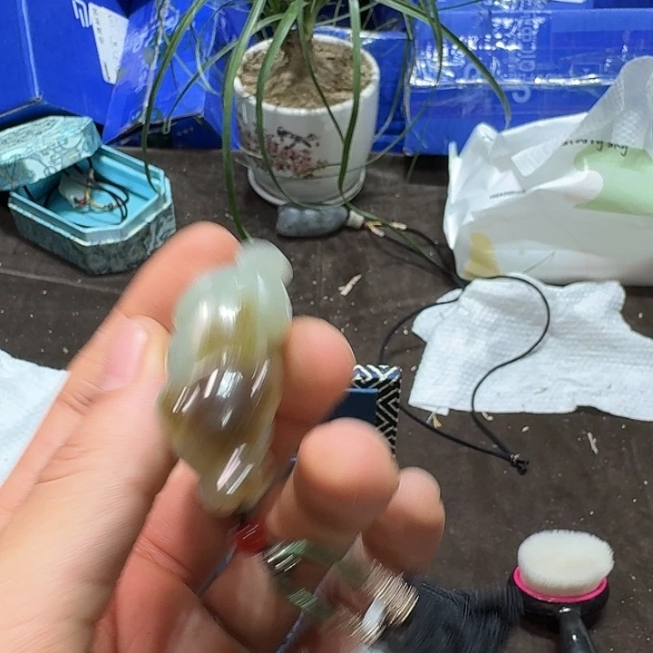 未镶嵌和田玉（糖玉）手机链