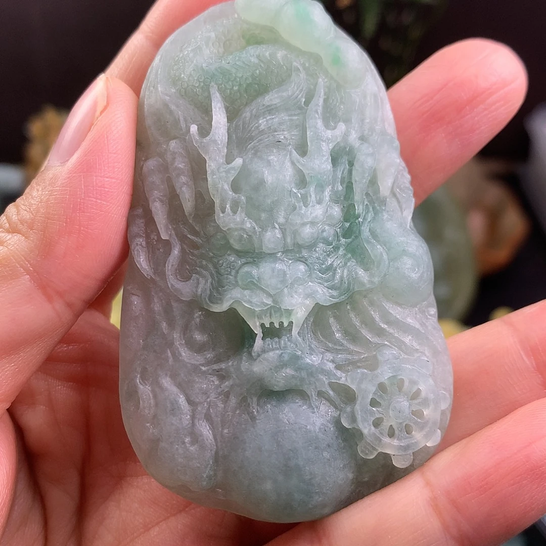 定制翡翠未镶嵌龙