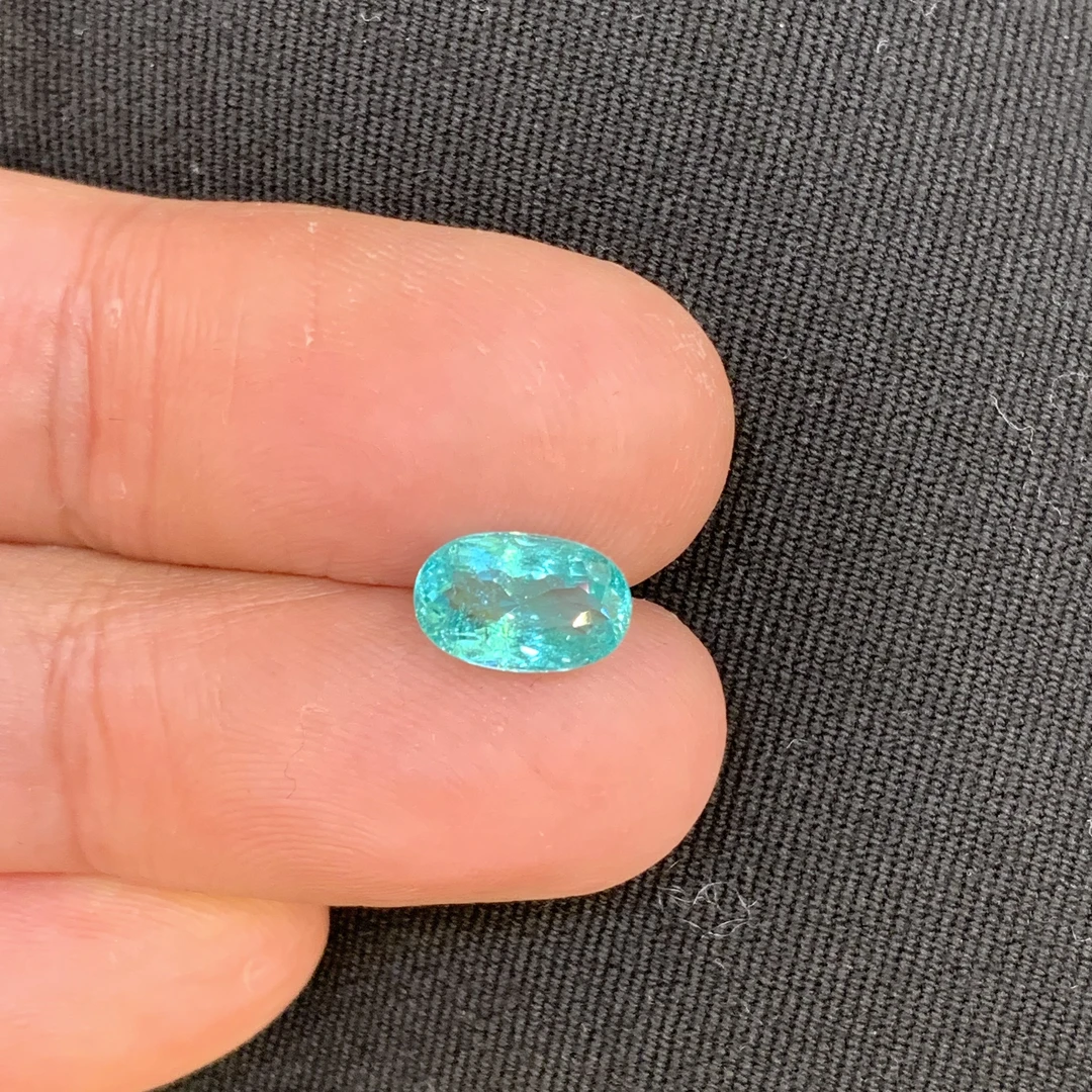 1.79克拉天然帕拉伊巴碧玺AIGS霓红蓝