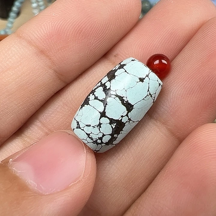 南红玛瑙未镶嵌配饰瑕疵