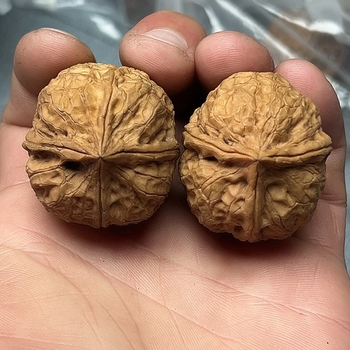 文玩核桃把件85号一三一四374尺