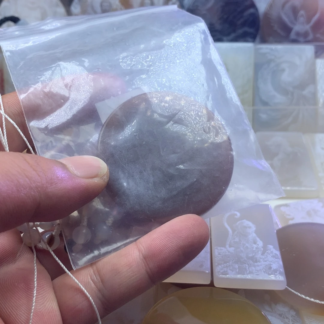 未镶嵌颈饰玛瑙/玉髓*️****