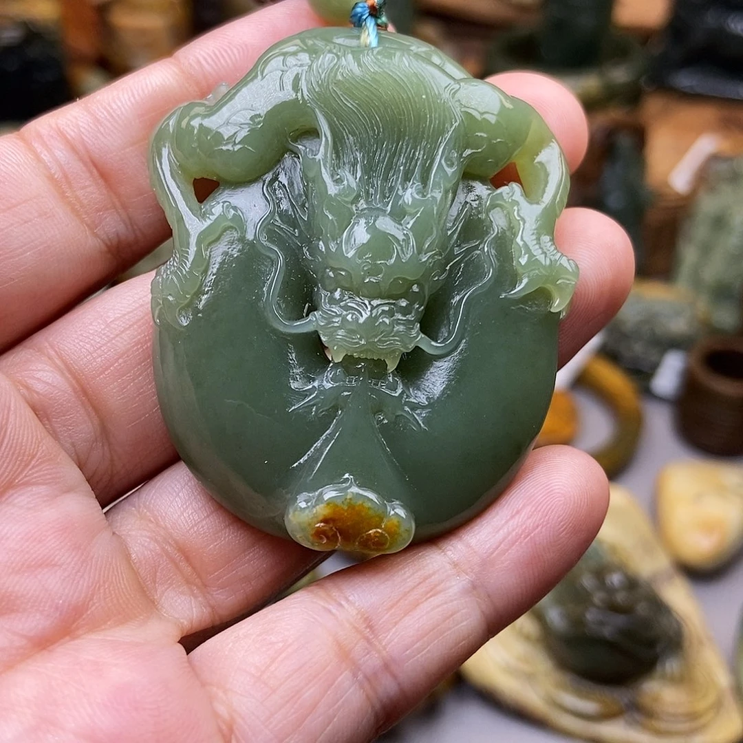 浩***哲岫岩河磨玉（透闪石质玉）未镶嵌珠宝奇石