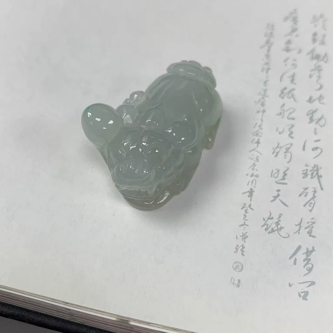 缅甸天然A货翡翠冰润精工俏色巧雕头顶珠招财貔貅玉坠挂件