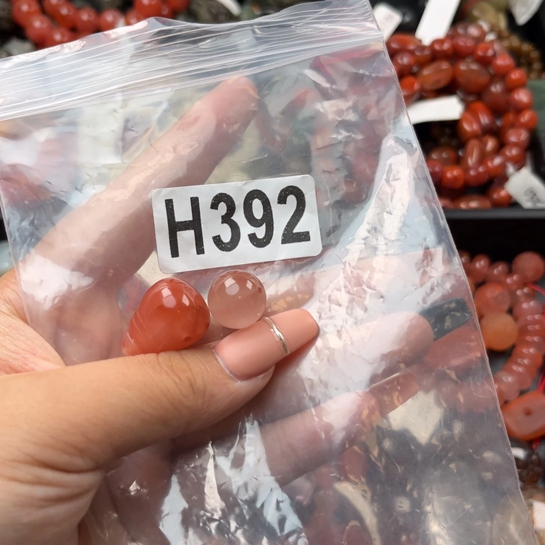南红玛瑙未镶嵌珠宝奇石佛***?微瑕