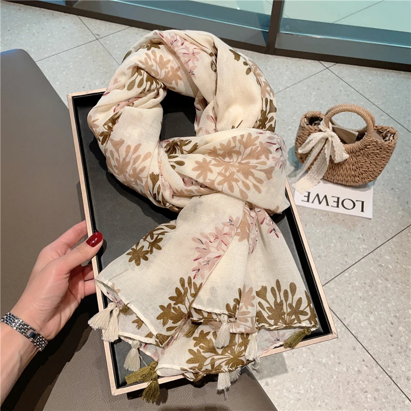 Miss both高雅花朵丝巾女春秋季出游大披肩夏天防晒薄款围巾纱巾