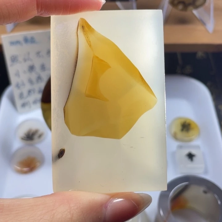 玛瑙/玉髓未镶嵌牌子