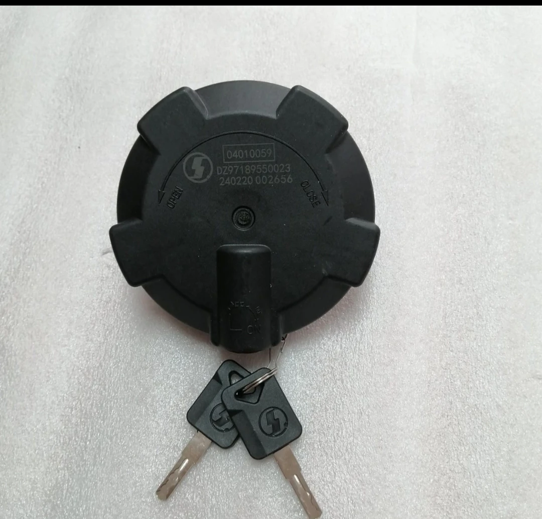 德龙通用，原厂油箱盖带2把钥匙