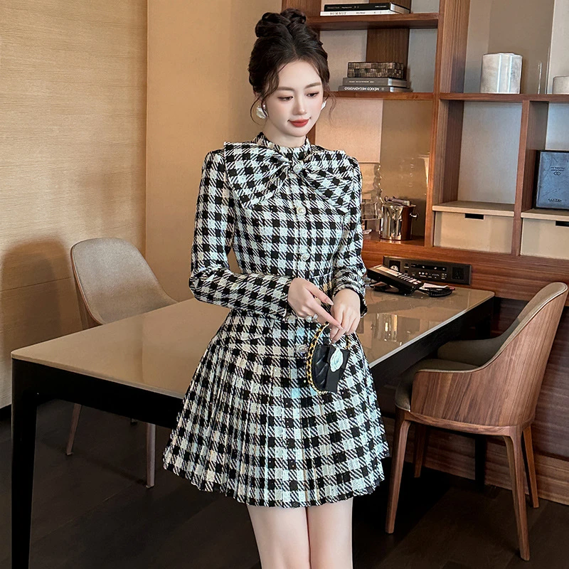 婷婷衣恋80337秋装新款小香风气质圆领蝴蝶结收腰显瘦毛呢连衣裙