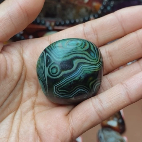 未镶嵌玛瑙/玉髓珠宝奇石山***烽