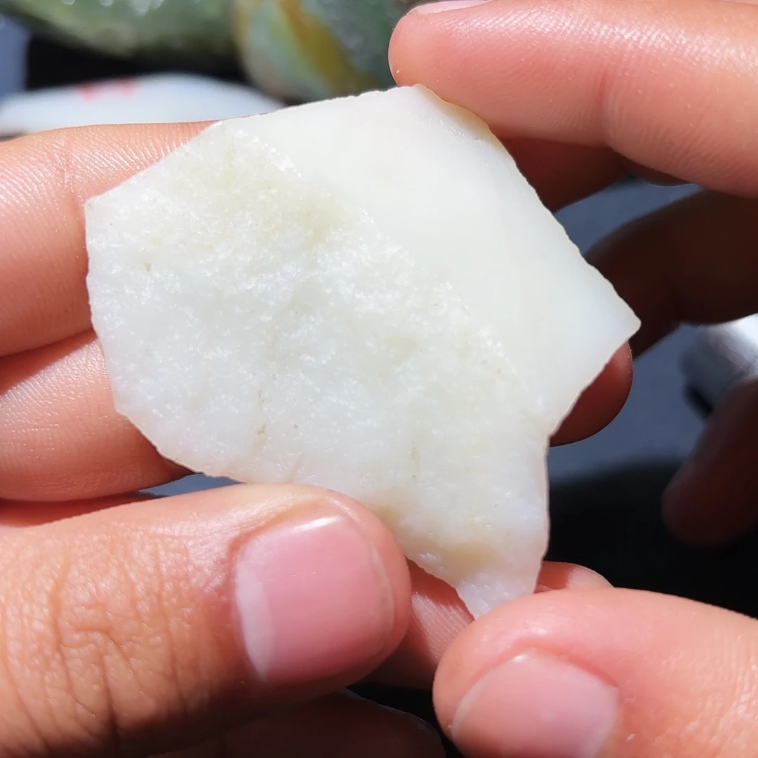 和田玉未镶嵌珠宝奇石