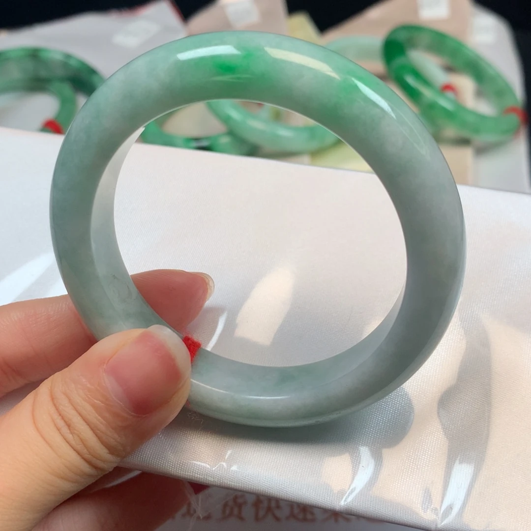 翡翠未镶嵌手镯621