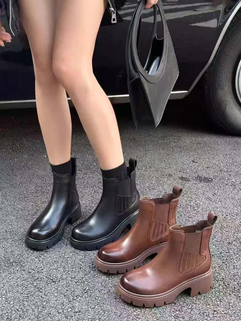 1218-108   女款复古时尚马丁靴粗跟百搭  LBR  45057