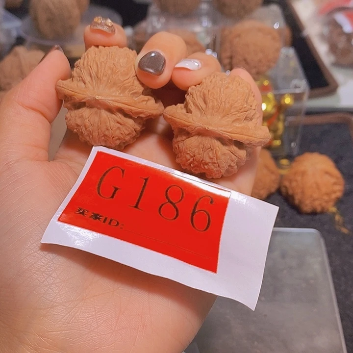 吊坠文玩核桃血麒麟40