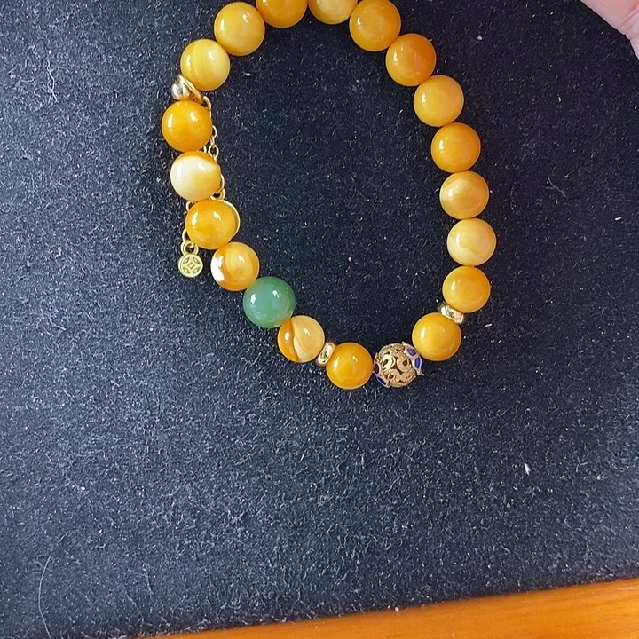 蜜蜡未镶嵌珠宝奇石