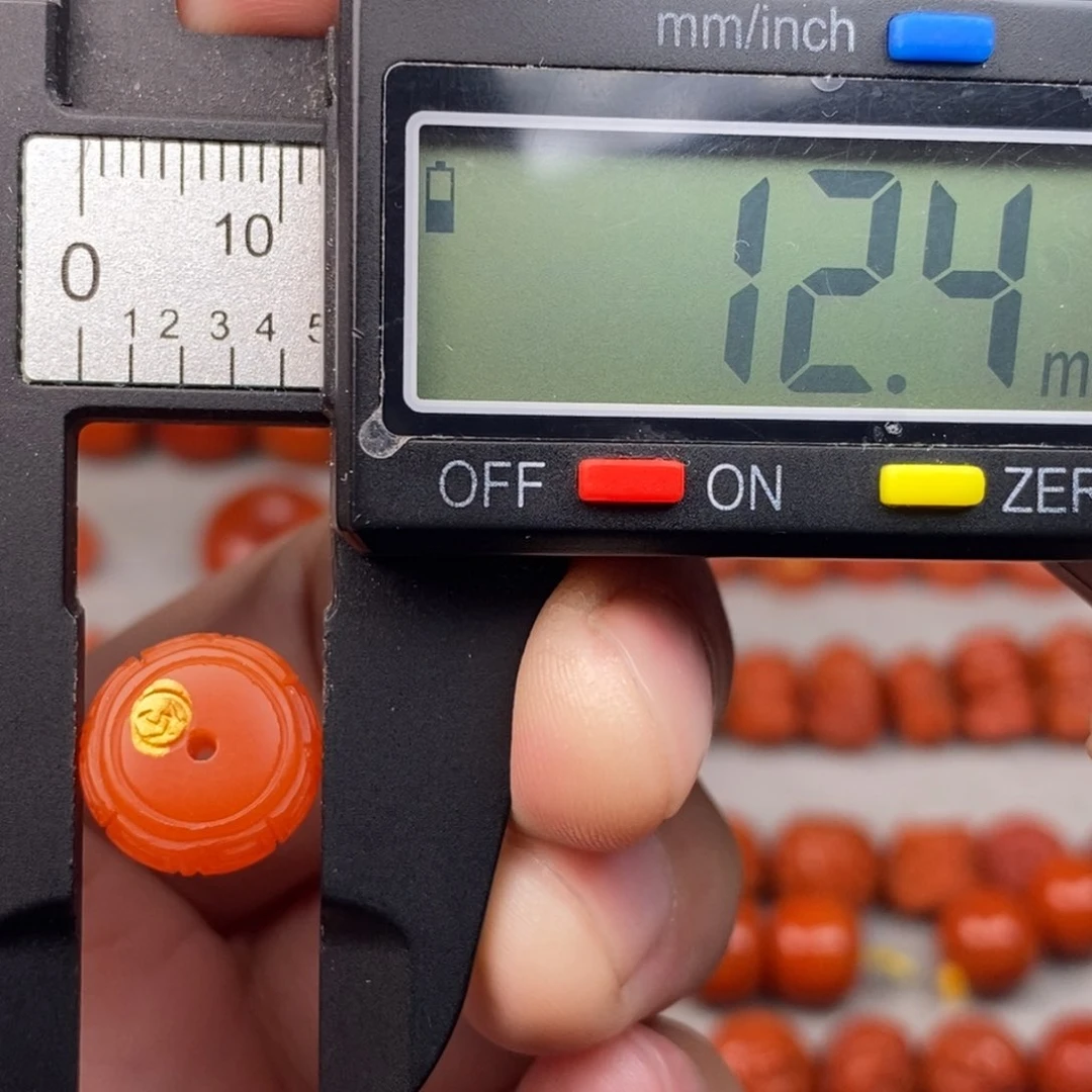 南红玛瑙配饰未镶嵌微瑕