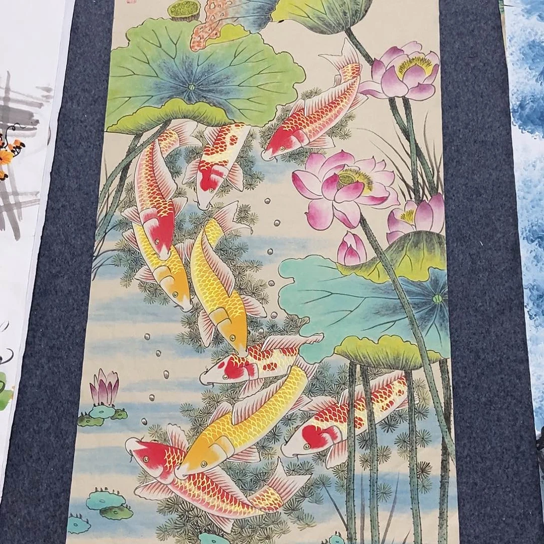国画四尺九鱼一幅
