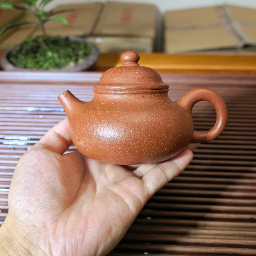 容天壶，黄龙山30目红降坡，原矿紫砂粗砂，220cc