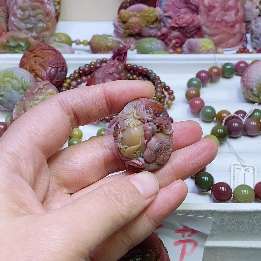 玛瑙/玉髓盐源玛瑙吊坠未镶嵌A*队