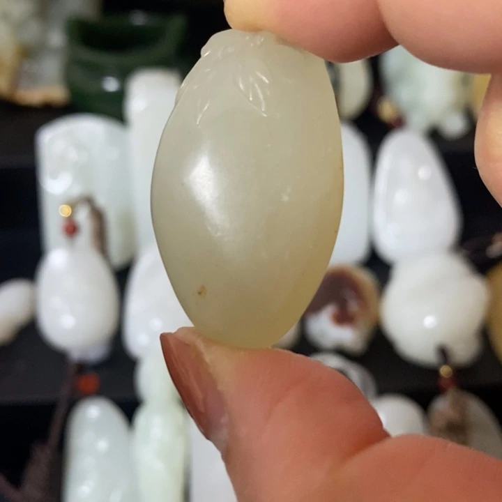 和田玉（糖玉）未镶嵌颈饰