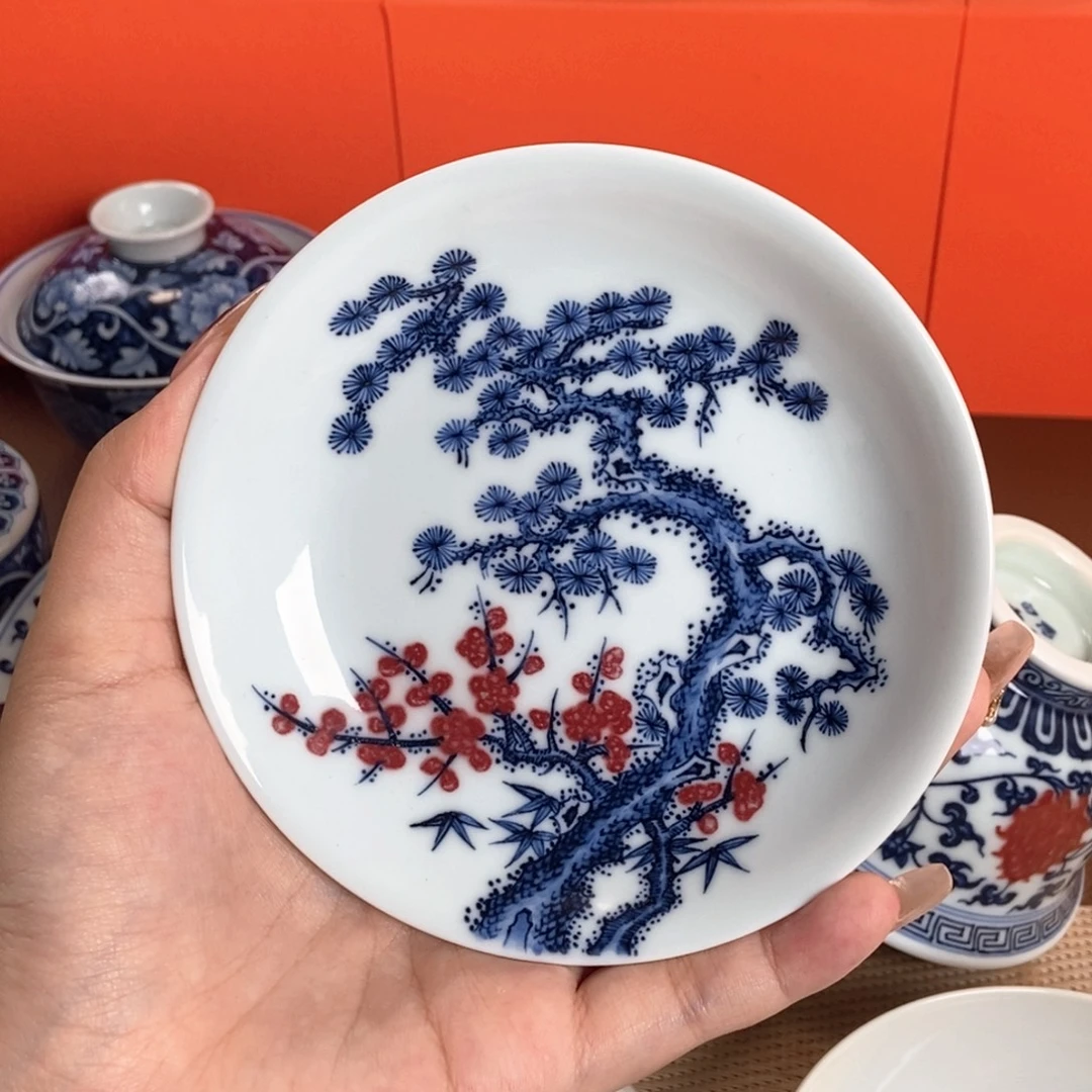 阳春白雪釉里红松竹梅杯垫