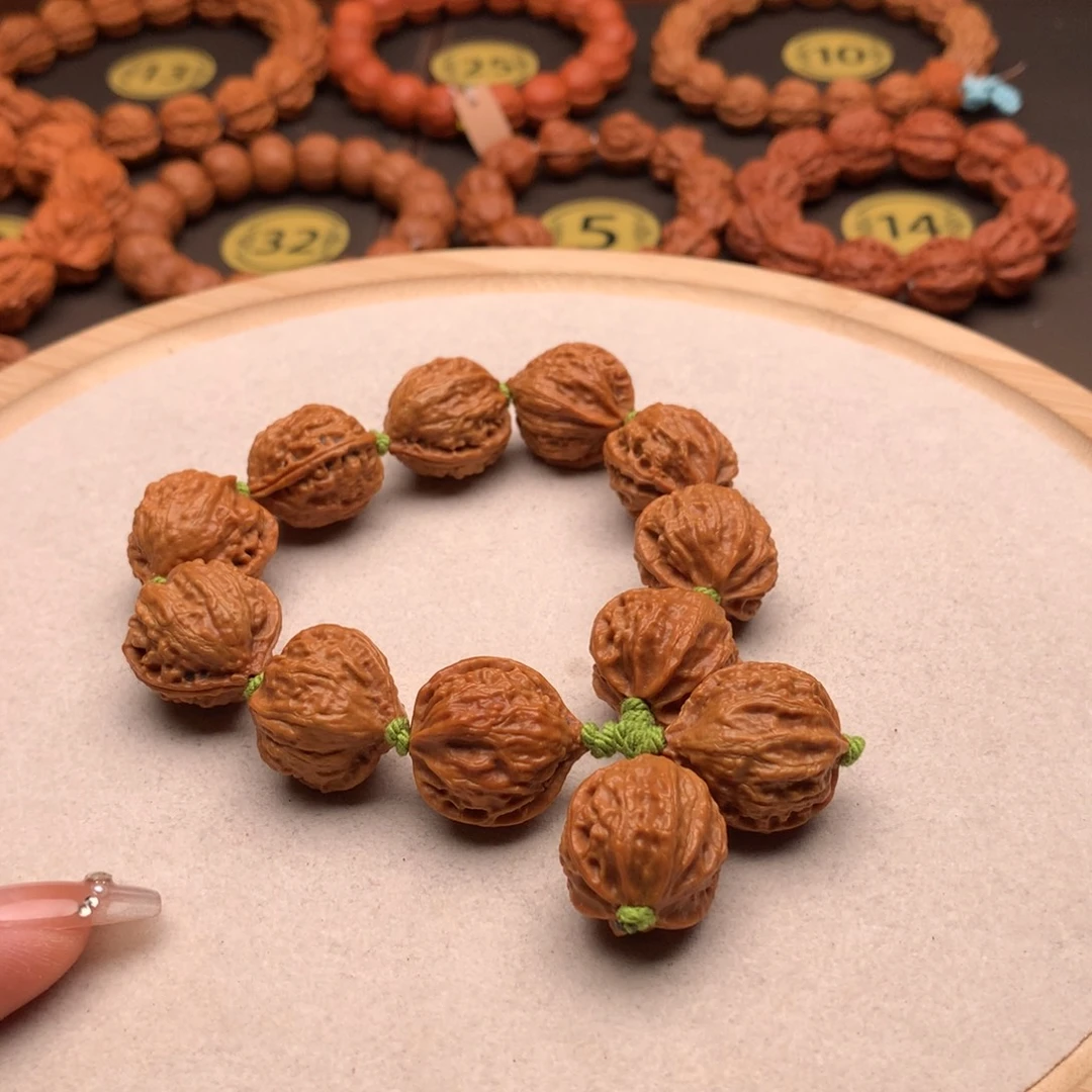 手串文玩核桃爱心