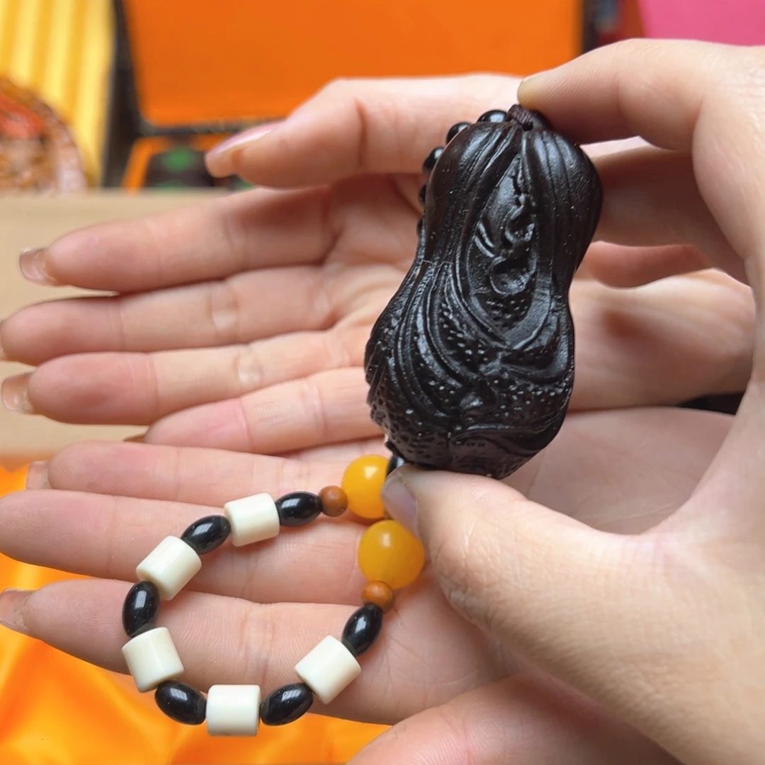 大叶紫檀（黑酸枝木类）