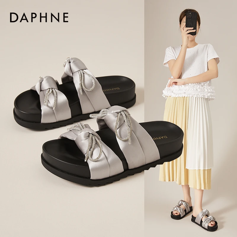 Daphne/达芙妮小众时尚一字拖鞋女夏蝴蝶结仙女凉拖鞋厚底沙滩鞋