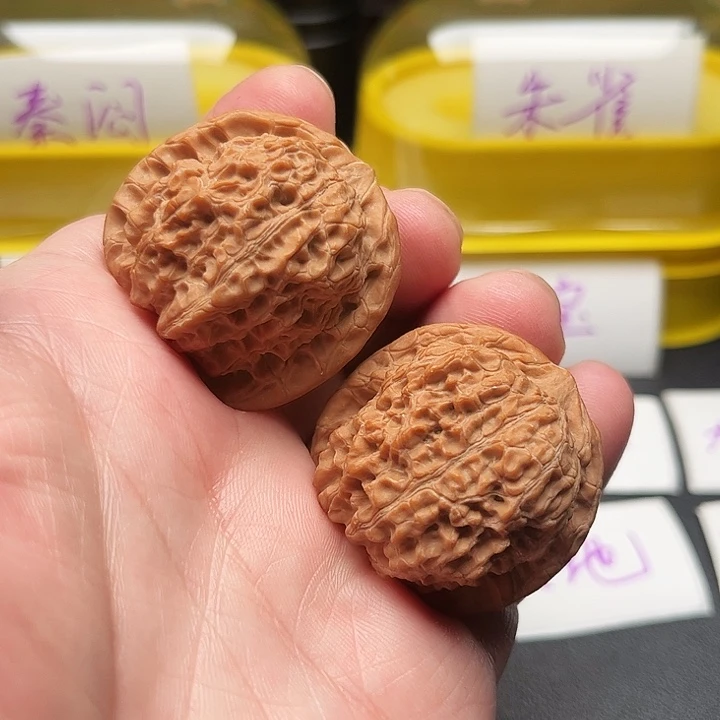 文玩核桃吊坠全品血麒麟