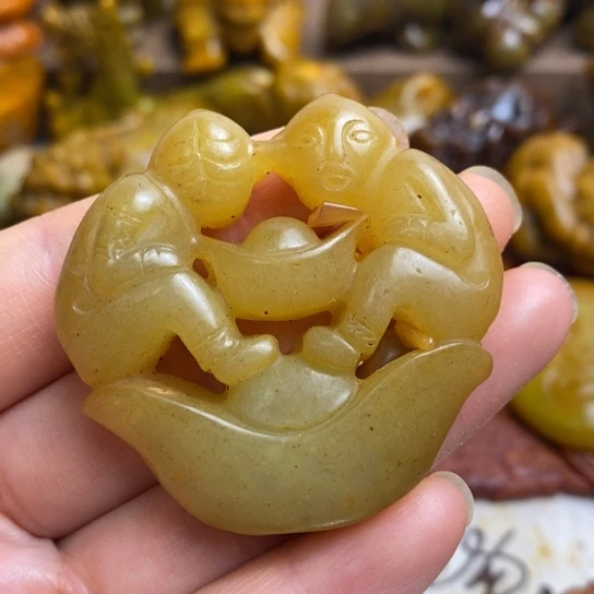 蛇纹石玉未镶嵌颈饰129