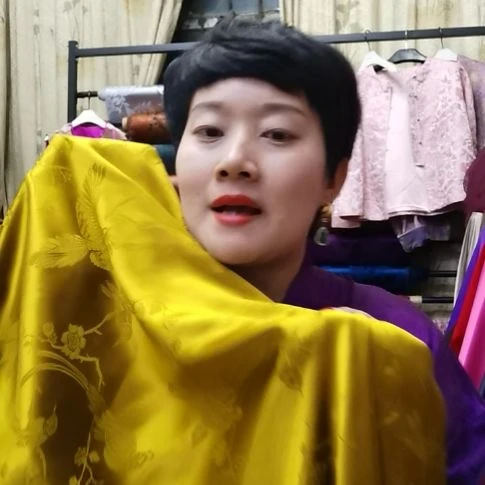 蚕丝2.8米提花重缎大王缎布料金黄色