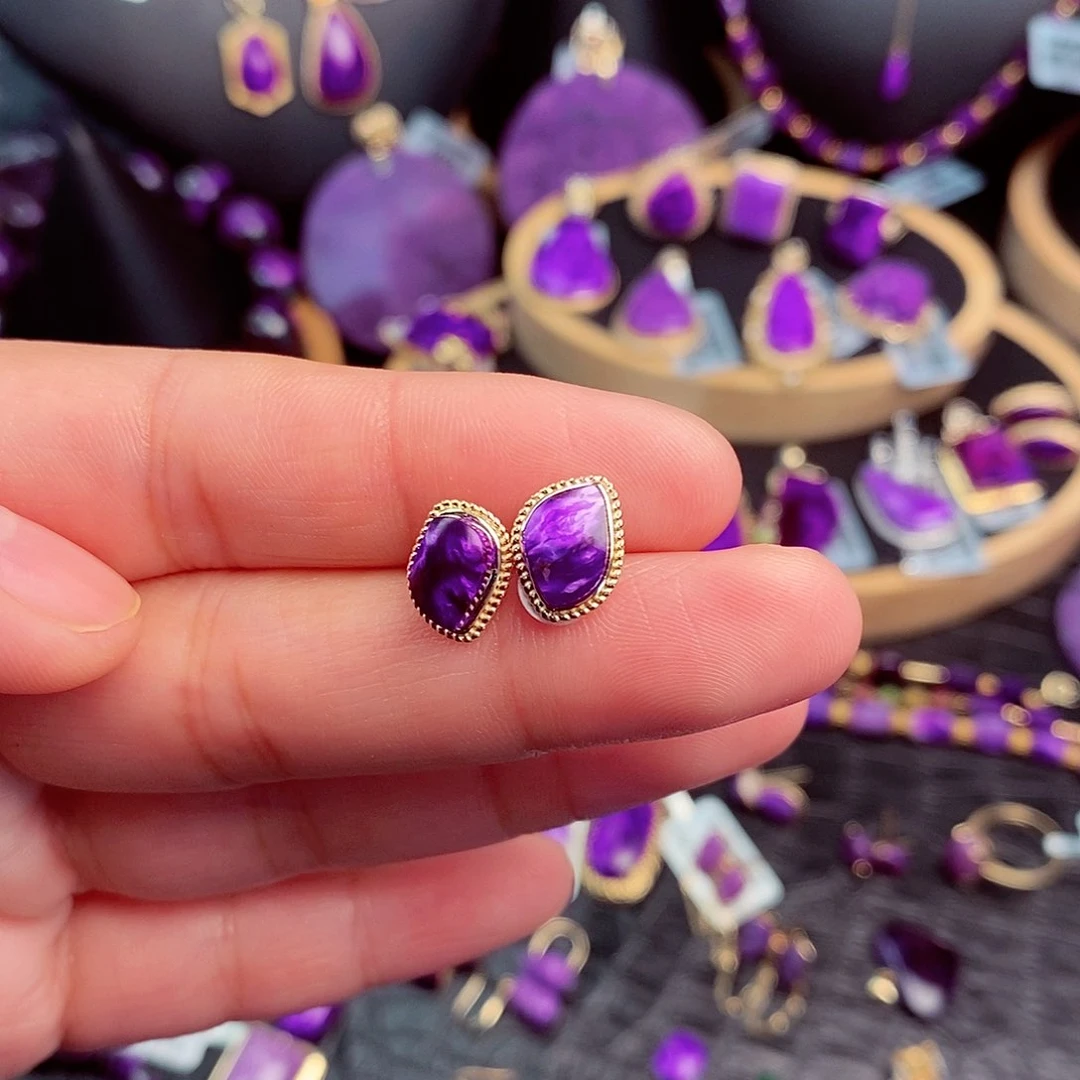 苏纪石（舒俱来）耳饰18K金镶嵌阳***道