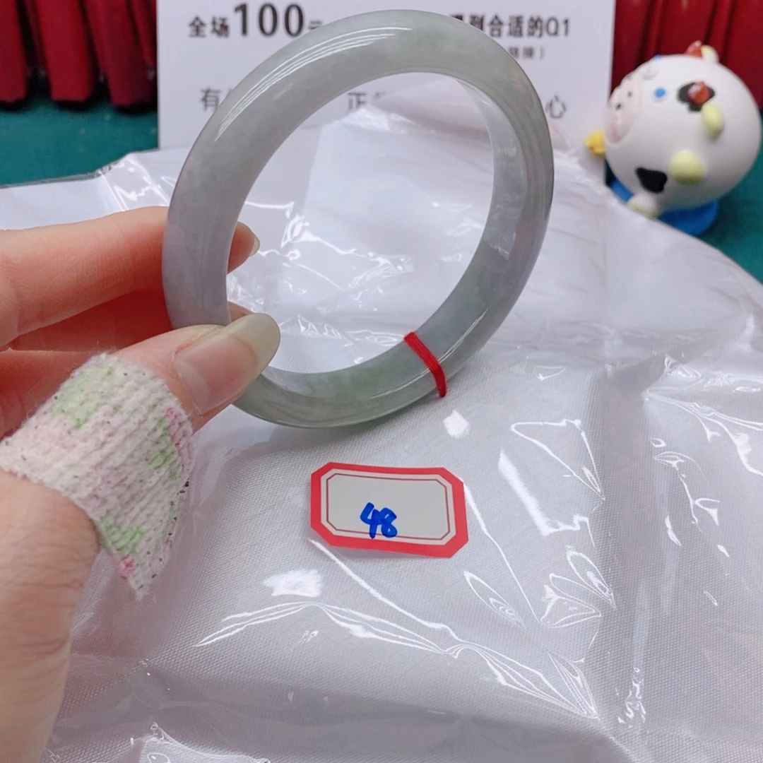 翡翠未镶嵌手镯小***仔4888888