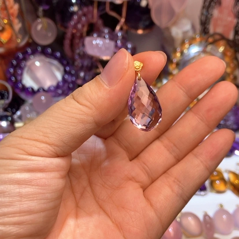 【闪购商品】18K金镶嵌颈饰紫晶