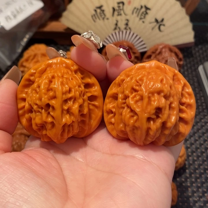 文玩核桃吊坠44霞云岭701