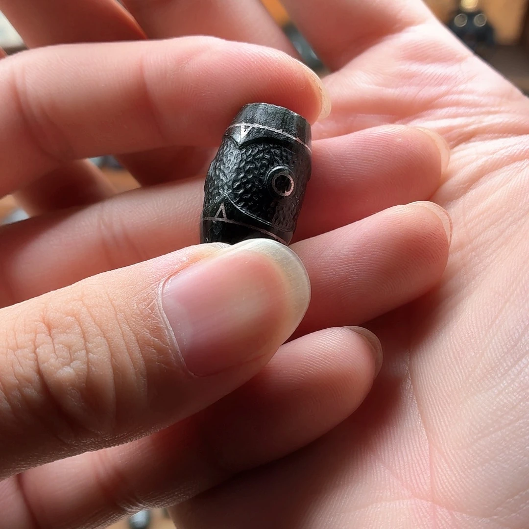 赐***寿和田玉未镶嵌颈饰