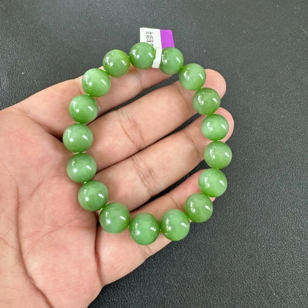 【荧光粉绿猫约12mm】和田玉俄碧玉粉绿猫约12mm单圈手串