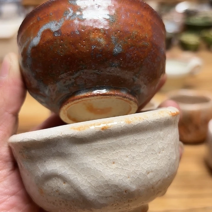 林亮次家的志野杯子