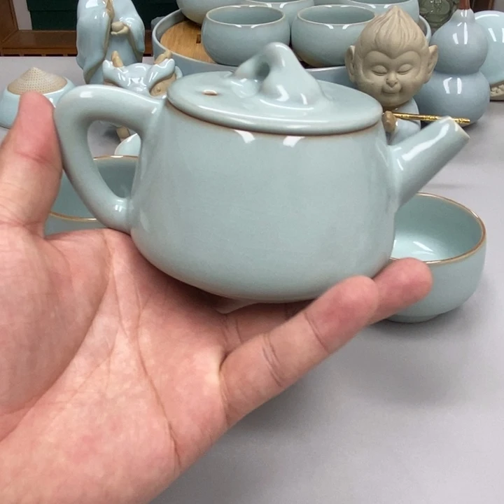 瓷用****蝉天青色赵琳老师石瓢壶
