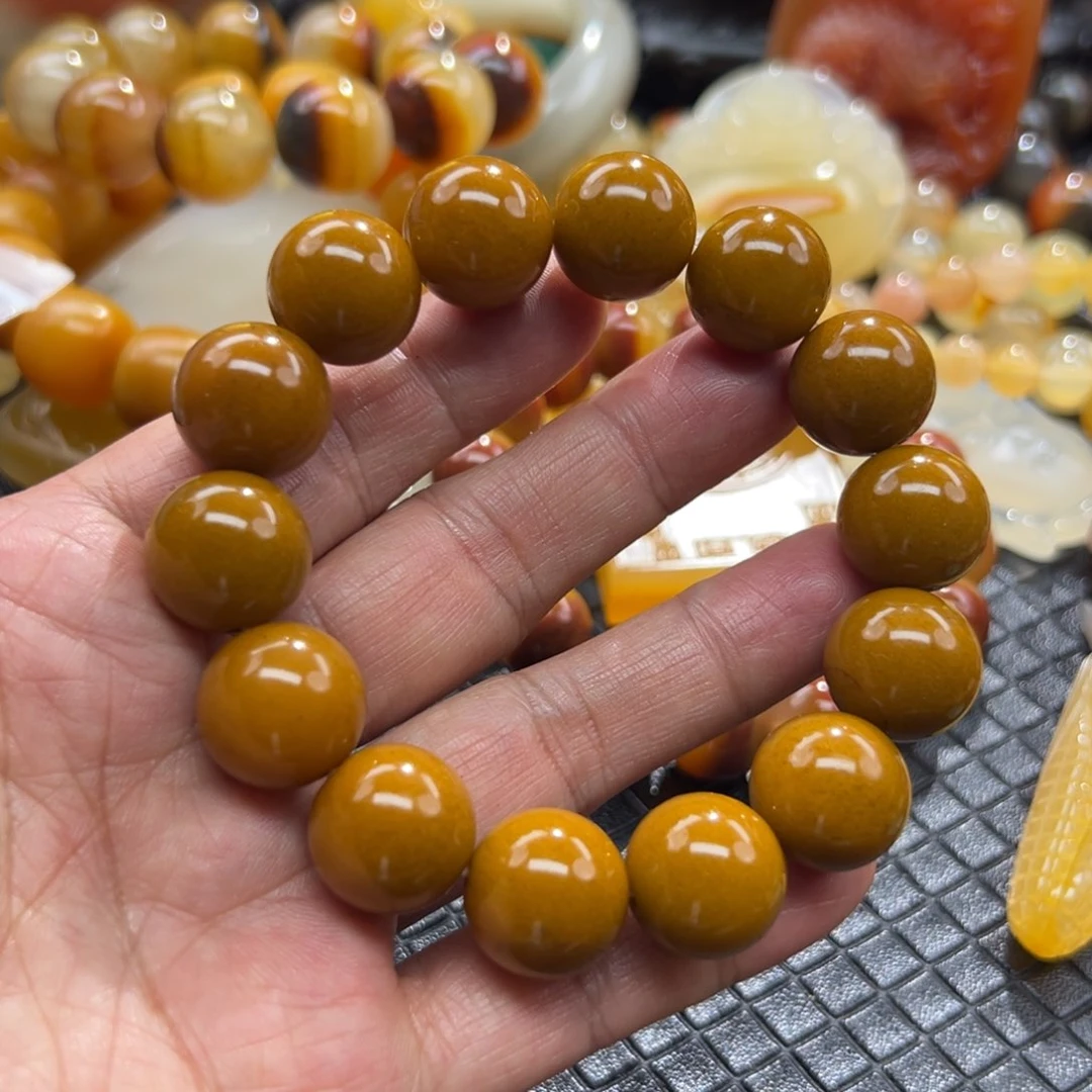 石英质玉未镶嵌颈饰